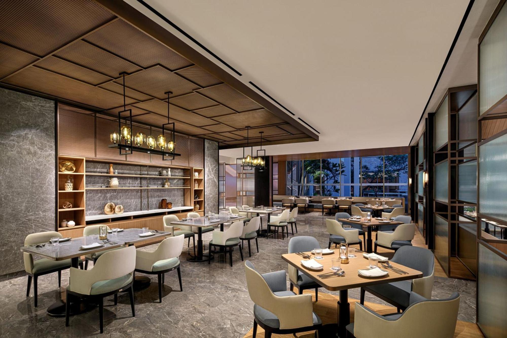 Sheraton Jakarta Soekarno Hatta Airport Tangerang Buitenkant foto